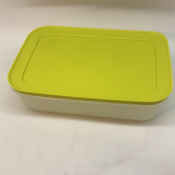 Tupperware Freeze it Containers Set of 4 - Picture 5 of 14